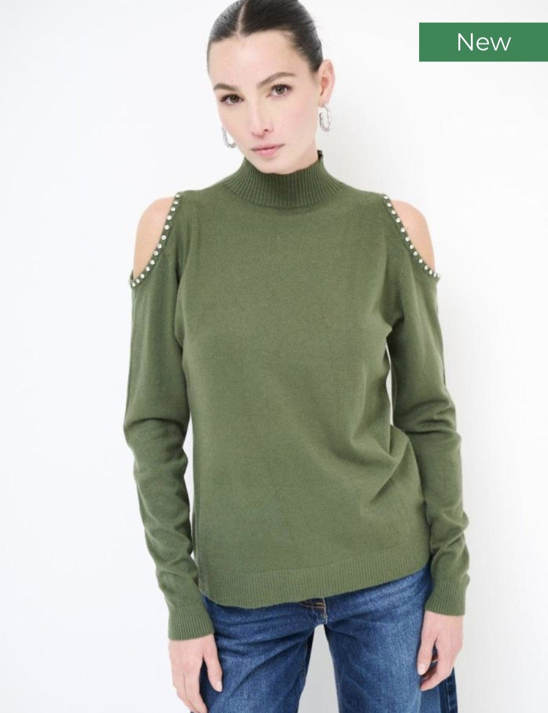 Shoulderless sweater